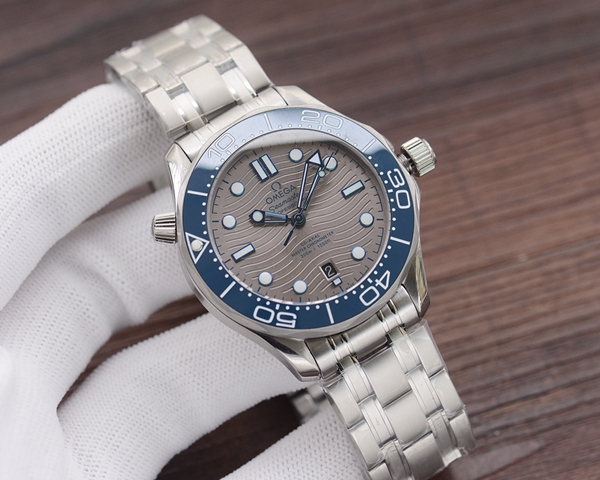 オメガ時計正面デザイン